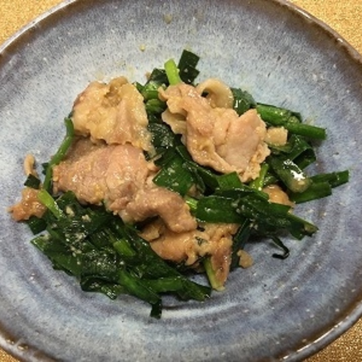 夏にぴったり！豚肉とニラのスタミナ味噌炒め